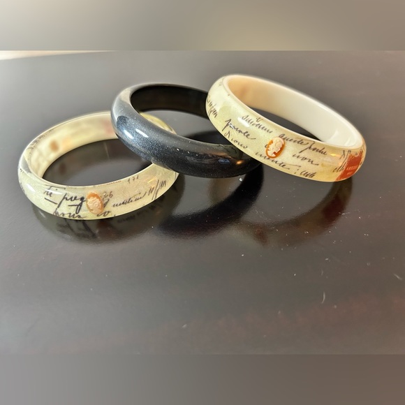 AMEDEO NYC Bangle Bracelet Set Vintage Set of3 CAMEO Lettera D'Amore Love Letter - Picture 5 of 9